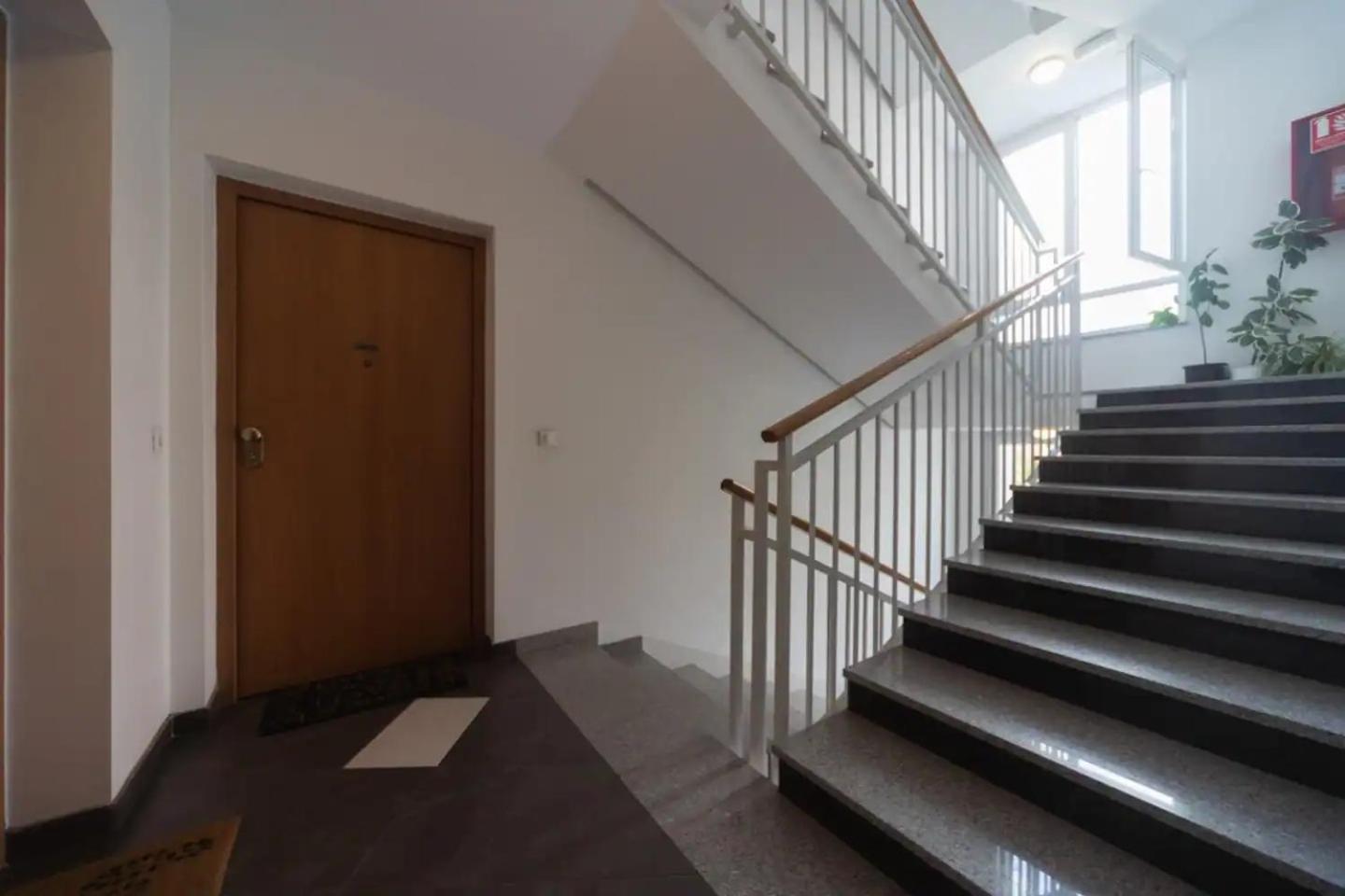 Apartman Well-equipped With Free Parking *